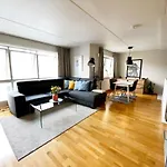 Lejlighed Center Flat W Roof Terrace & Free Parking *